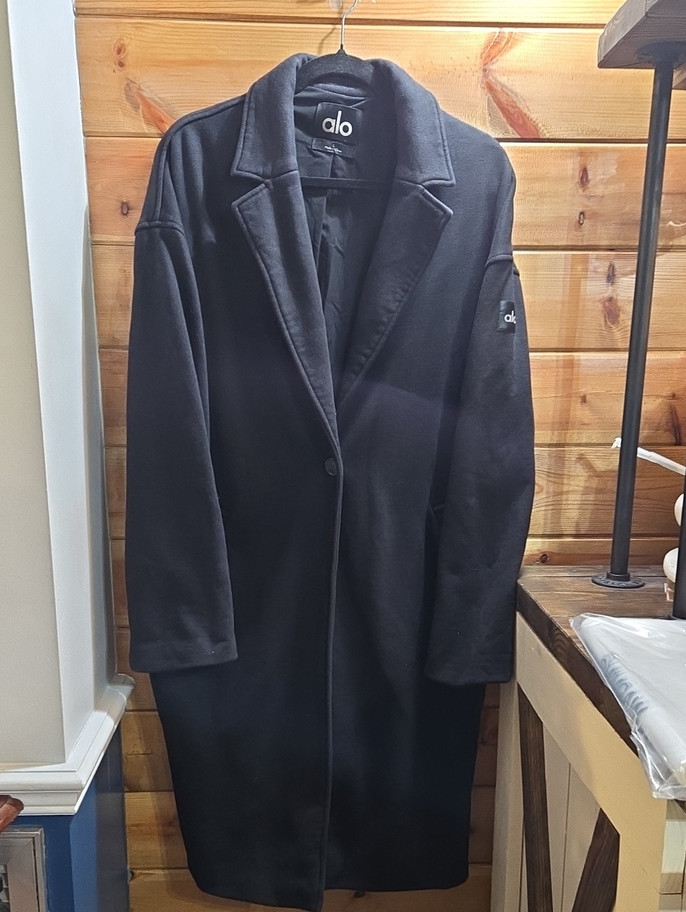 ALO Yoga Black Single-Button Trench Coat Large 0760